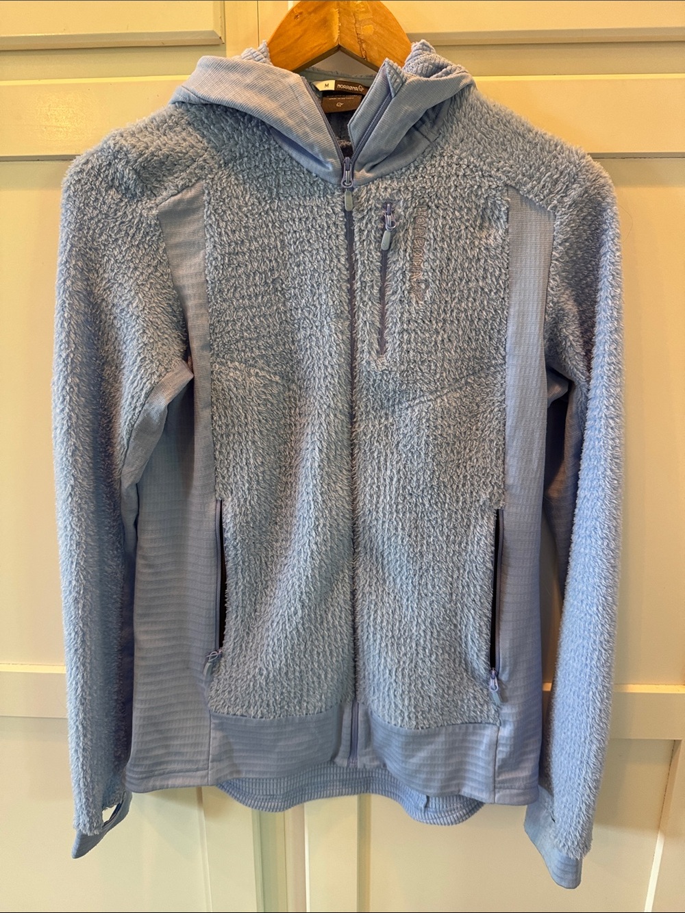 Women's Light Blue Hooded Ski Jacket with Zip Pockets